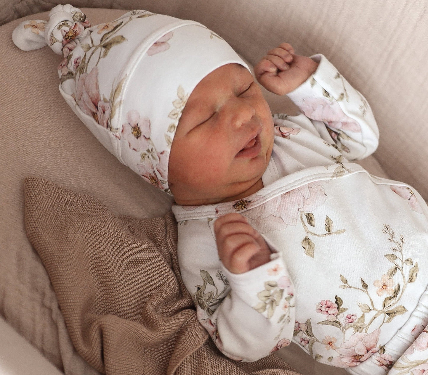 Cappellino neonato cotone biologico 56cm BOHO FLOWERS