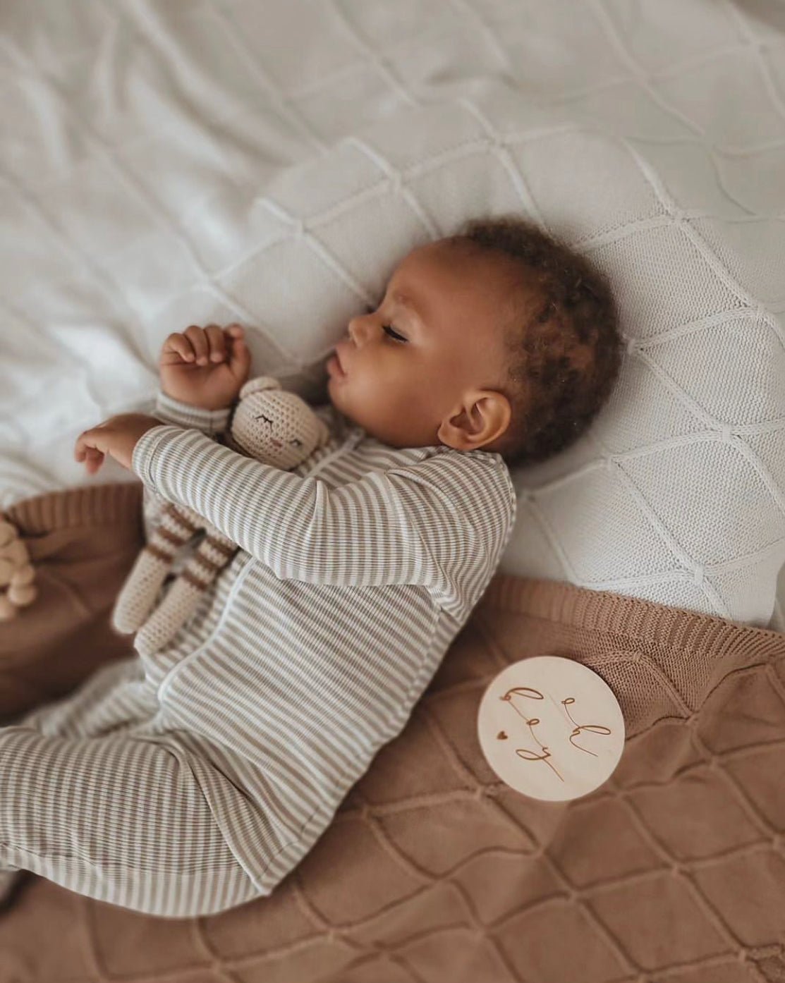 10 modi per calmare il pianto del vostro bebè - scoprite cosa funziona davvero!