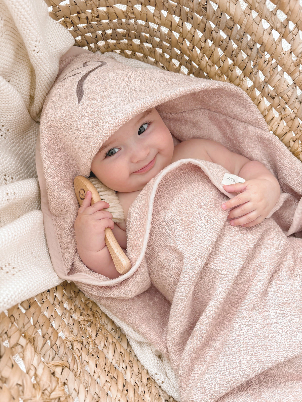 RĘCZNIK BAMBUSOWY 100X100 ULTRA SOFT PUDROWY RÓŻ - BAMBOO TOWEL POWDER PINK YOSOY LIFESTYLE PHOTO.jpg__PID:a58098fc-cef0-4d7a-aabb-ad6ef89c9cf4