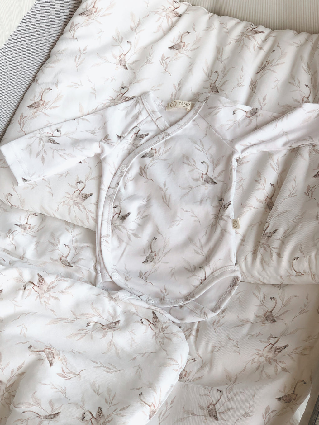 Set lettino Trapunta 100 x 75 cm con il cuscino 60x40 cm 0-2 anni GOOSES