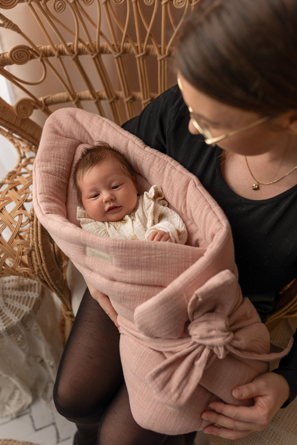 RIDUTTORE PER LETTINO / NIDO NEONATO IN MUSSOLA + SACCO NANNA AVVOLGENTE